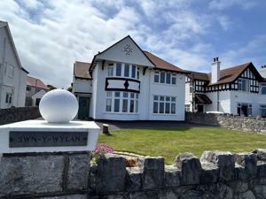 Photo 1- click for photo gallery